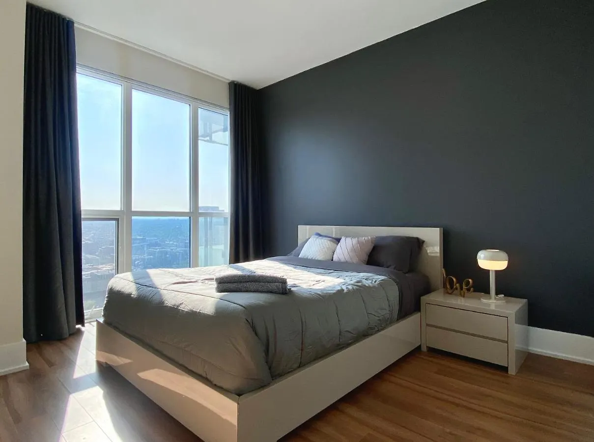 Holiday Premium Inn 4*, Toronto Canada